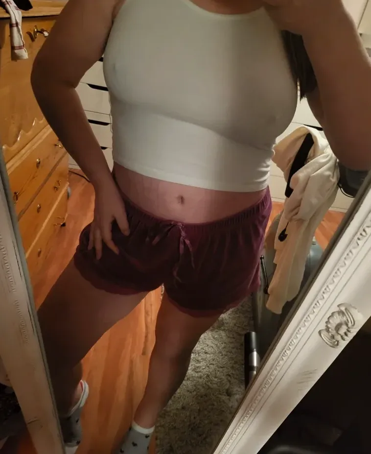 Hanna, 27
