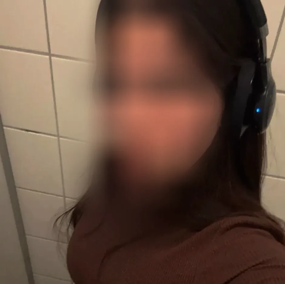Linda, 25