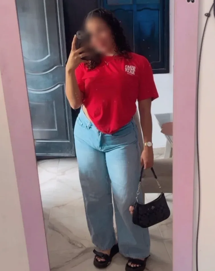 Michelle, 24